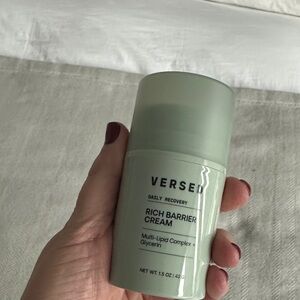 Versed Rich Barrier Cream